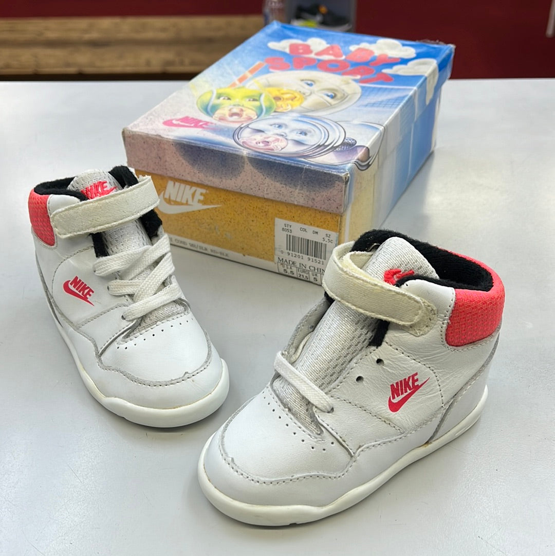 SZ: 5.5C Baby Nike Conditioner.