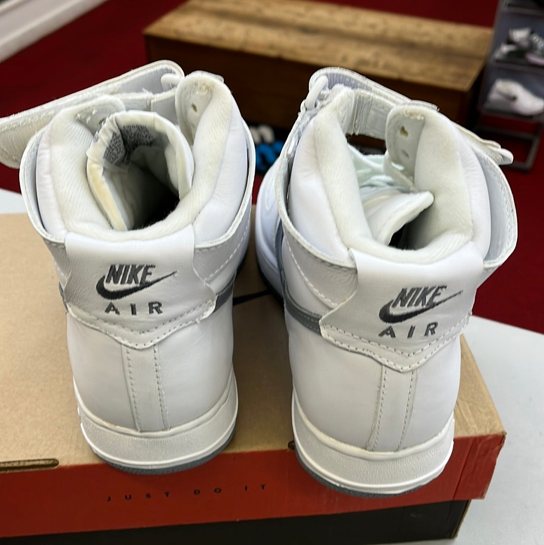 SZ 10.5 Men. 1997 DS Nike Air Force 1 Hi SC.