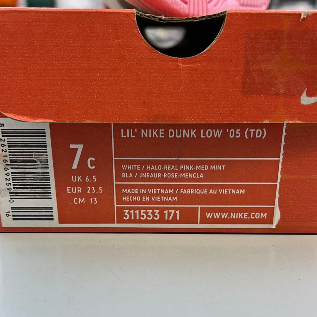 SZ 7C. 2005 Baby Nike Dunk Low.