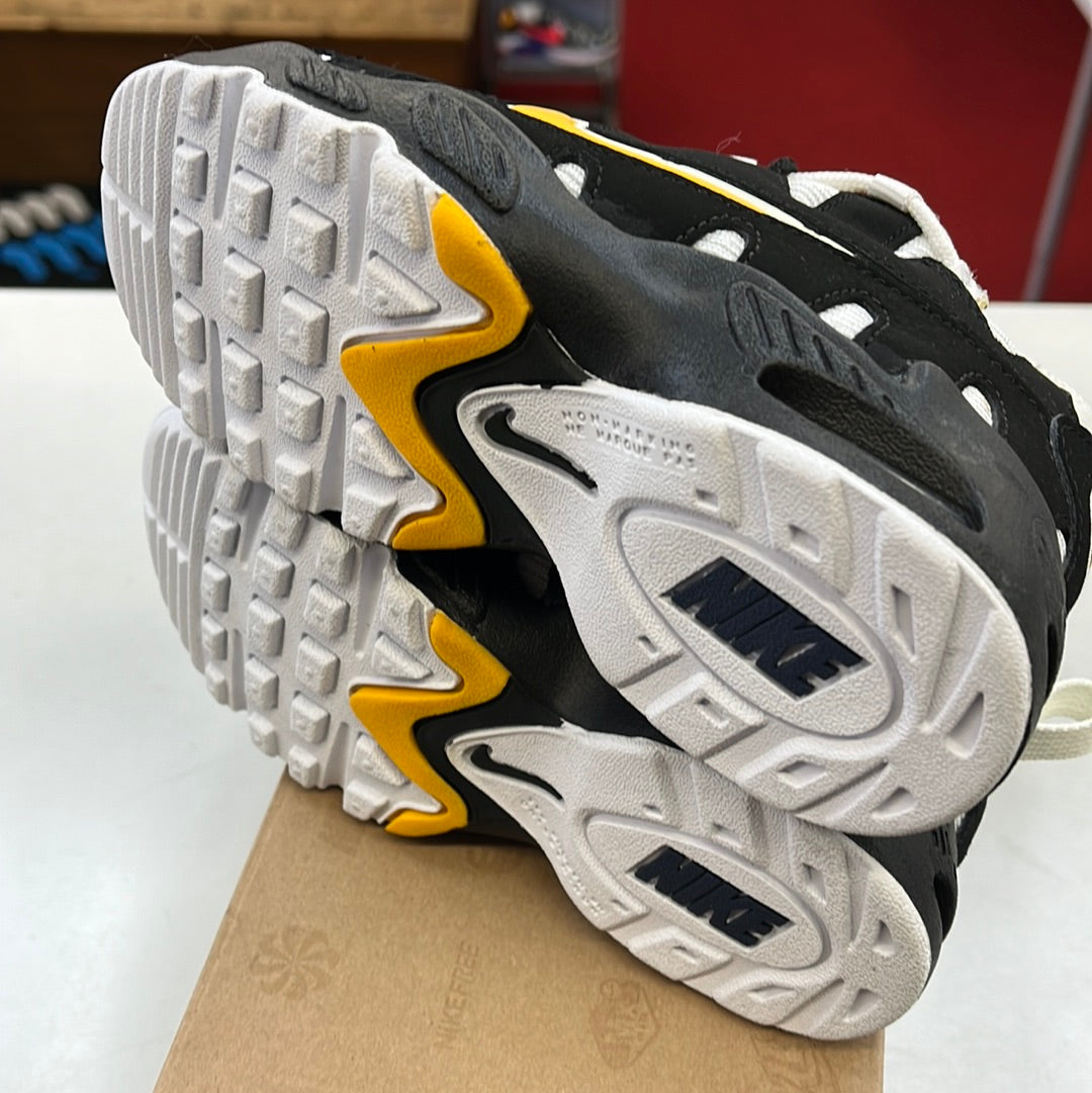 SZ 10C. 2011 Baby Nike Air Max Nomo.