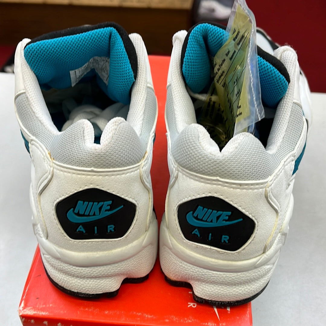 SZ 8.5 Men. 1994 DS Nike Air Structure Triax.