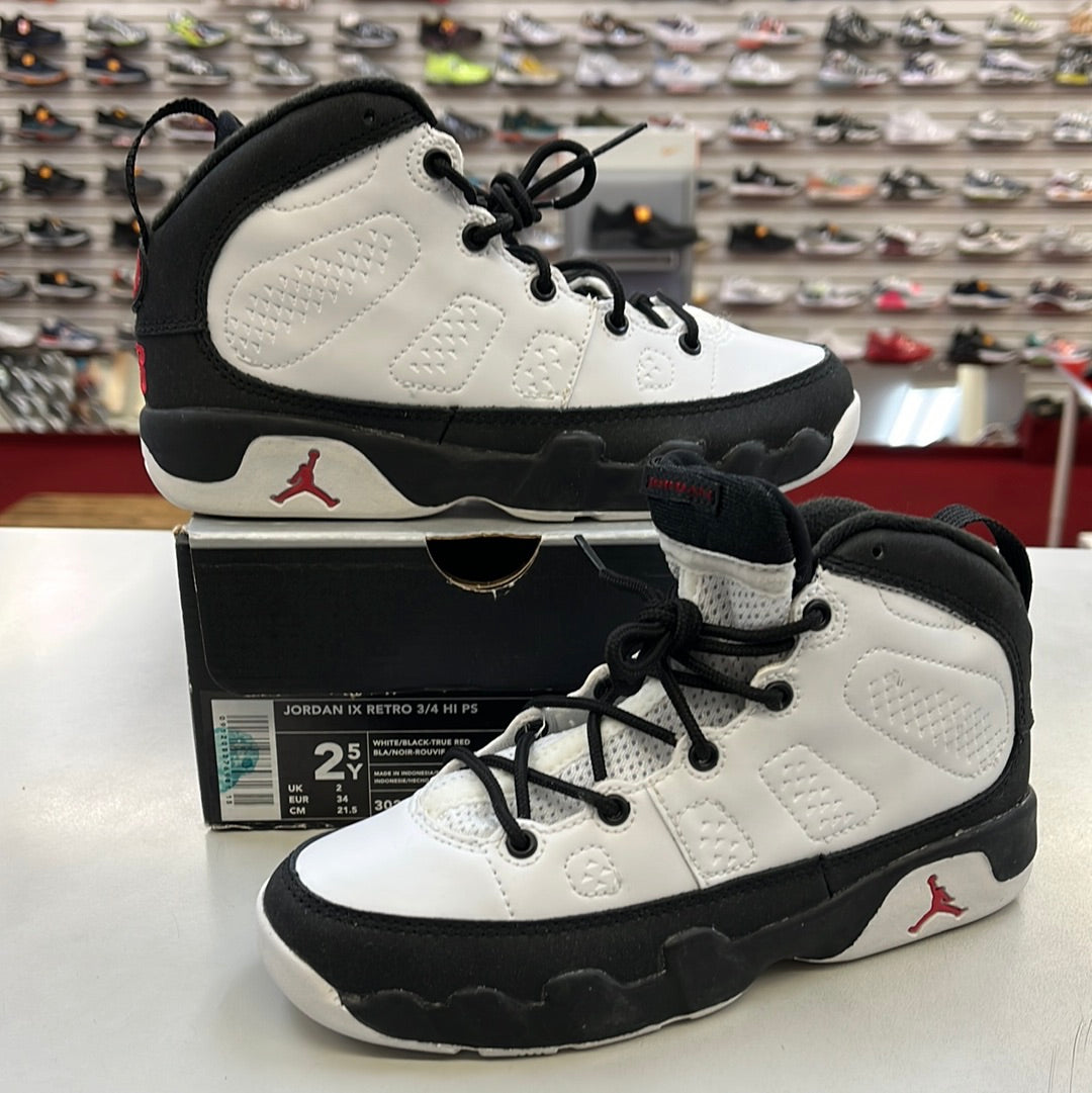 SZ 2.5Y. 2001 Kids Jordan IX retro.