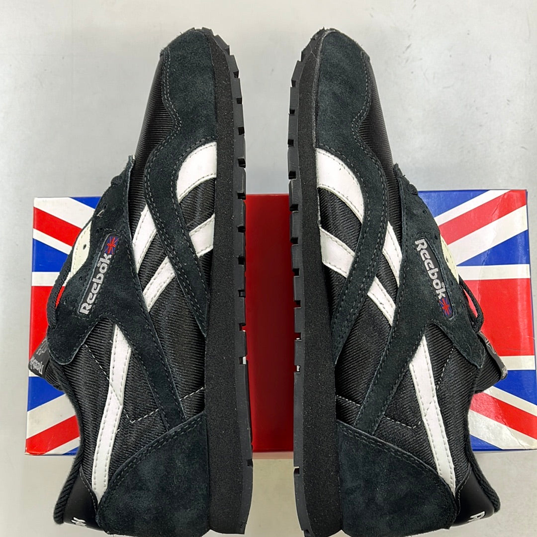SZ 6Y. Vintage 90’s Reebok Classic Nylon Kids.