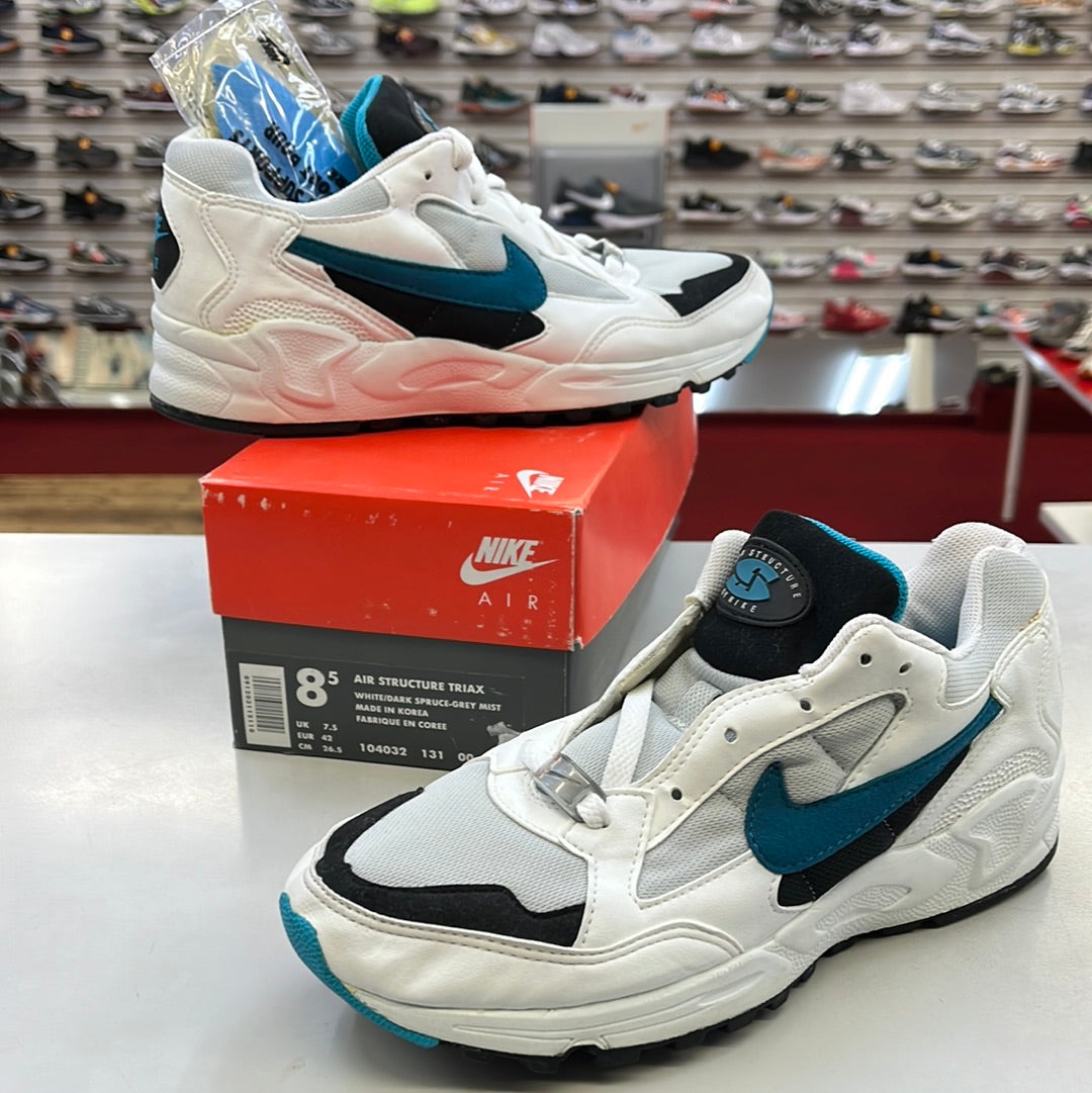 SZ 8.5 Men. 1994 DS Nike Air Structure Triax.