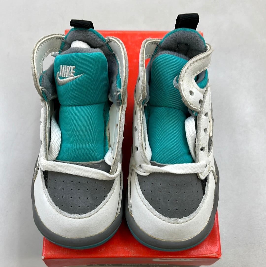 3C 1993 DS Baby Nike Accel