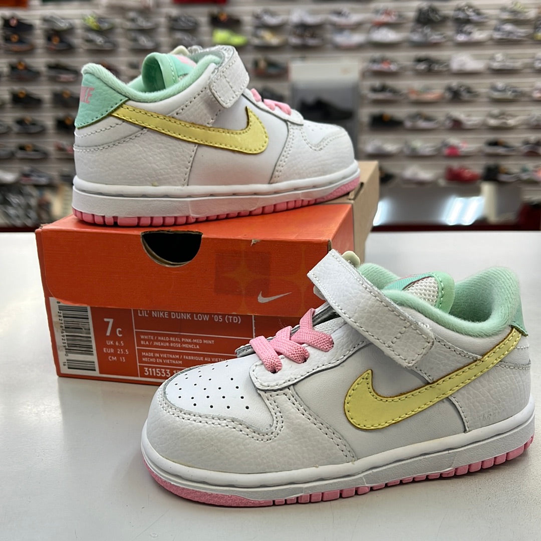 SZ 7C. 2005 Baby Nike Dunk Low.