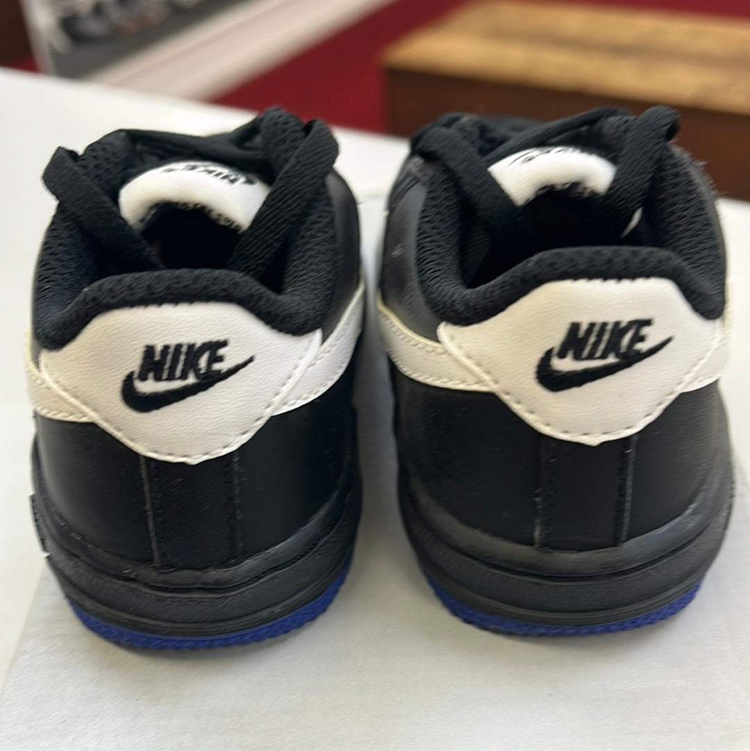 SZ: 6C. 2008 Baby Nike AF1 Low.
