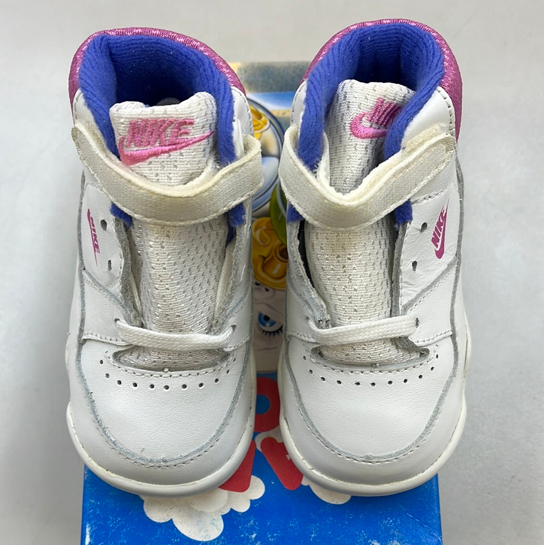 SZ 3.5C 1990 Baby Nike Conditioner.