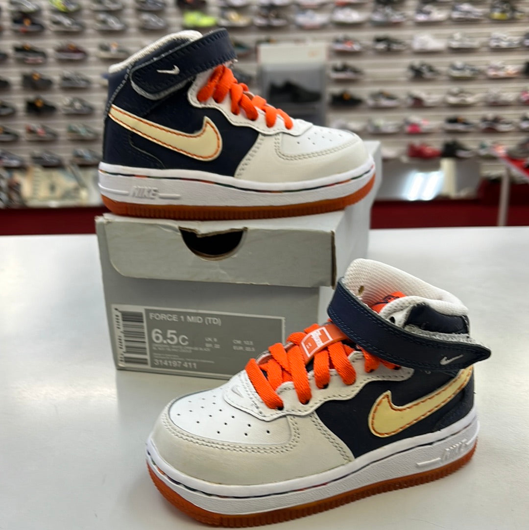 SZ 6.5C. 2007 Baby Nike AF1 Mid Patterson Park.