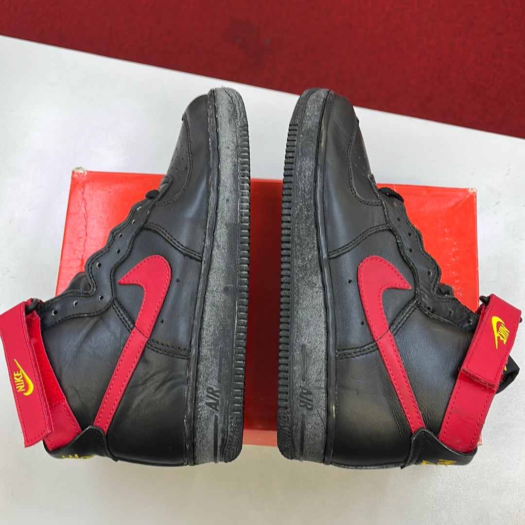 SZ 6Y. 1993 Nike Air Force 1 Hi SC