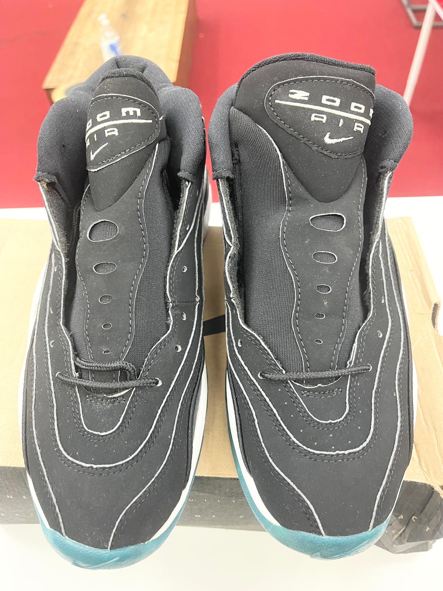 SZ 12 Men.     1996 Nike Air Zoom Flight 96.