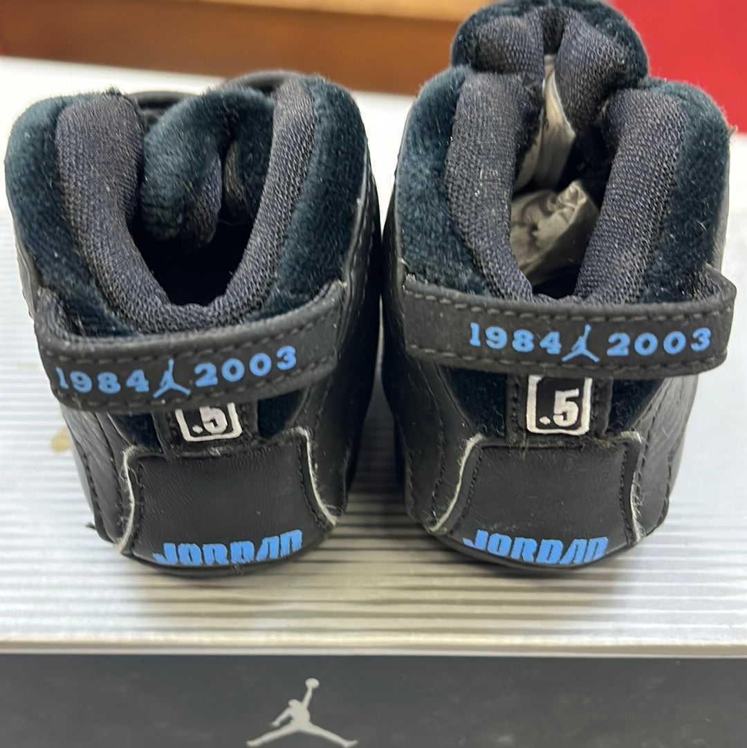 SZ 0C newborn.     2003 Jordan 18.5