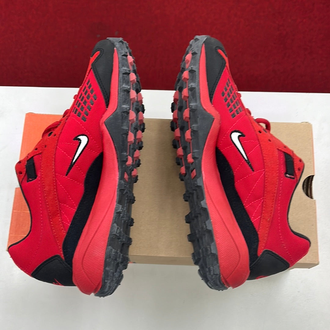 SZ 8.5 Men.     2002 Nike Air Tupu Red.