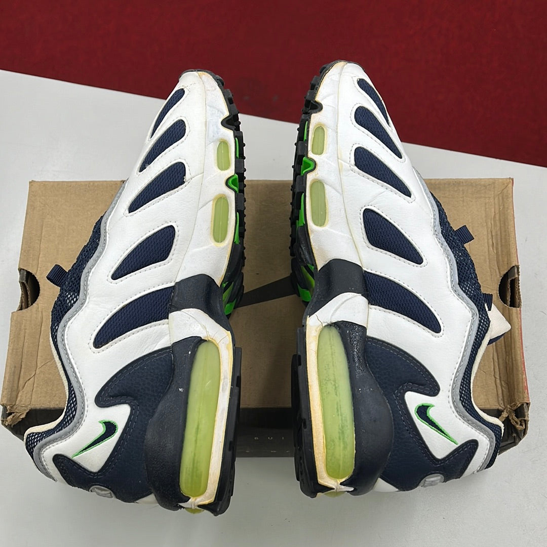 SZ 9.5 Men.      1996 Nike Air Max Scream Green.