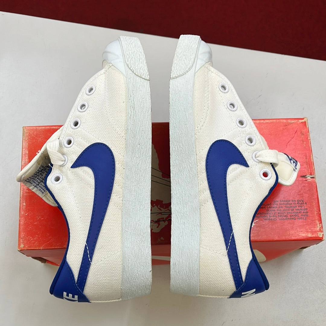 SZ 5Y.      1982 Nike Bruin Canvas