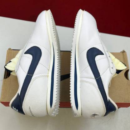 SZ 7.5 Men.    1996 Nike Leather Cortez.