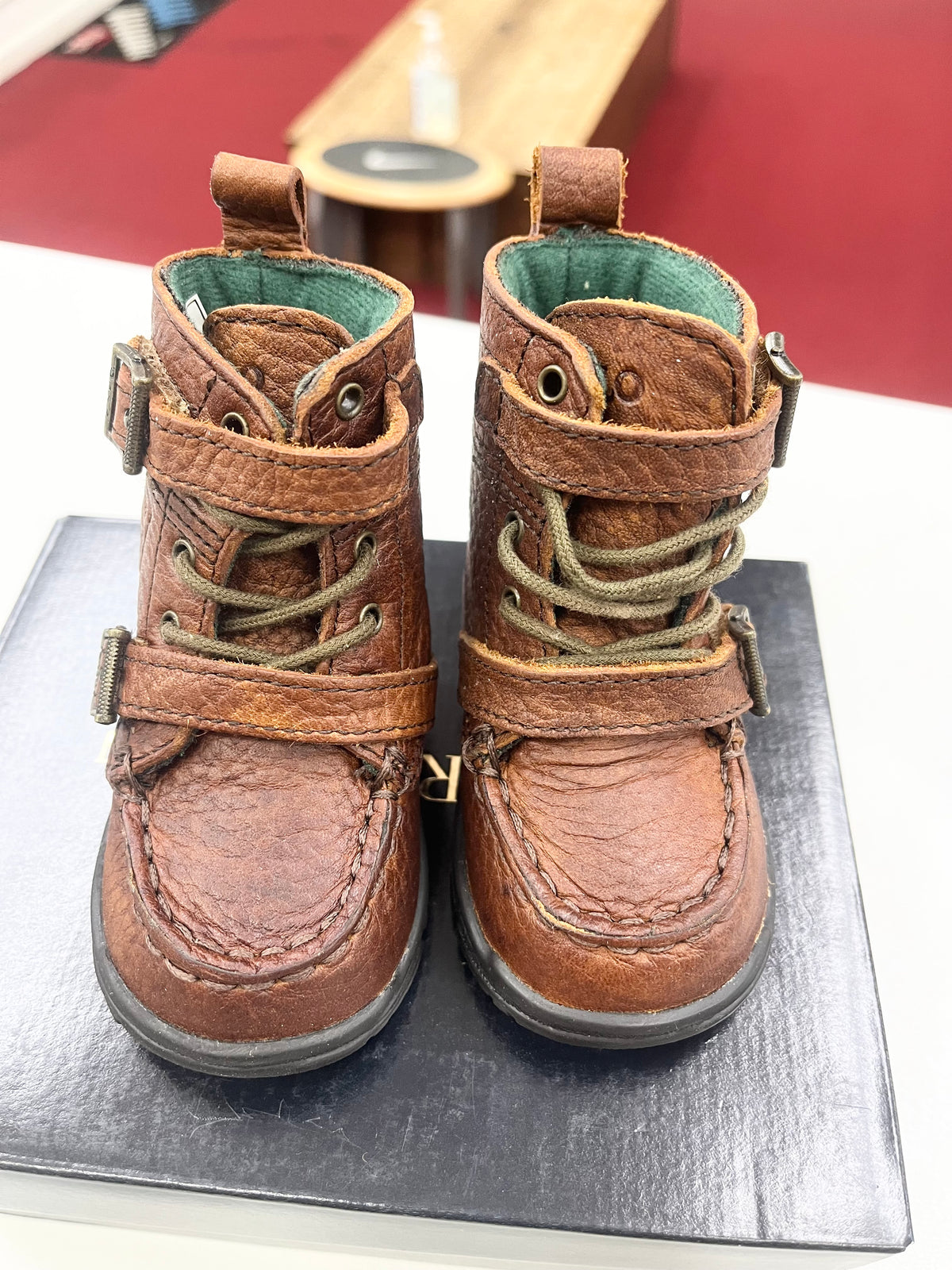 SZ 2C.         Baby Ralph Lauren Polo boots.