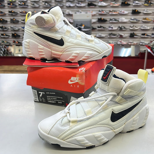 SZ 7.5 Men.      1995 Nike Air Alarm Andre Agassi.