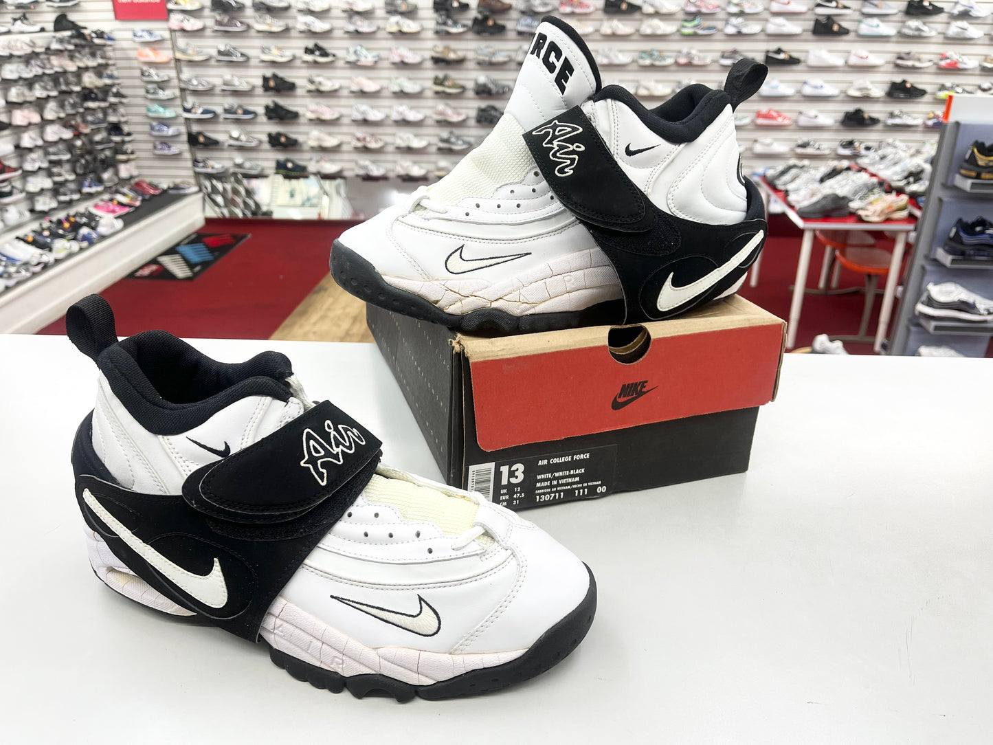 SZ 13 Men.    1996 Nike Air College Force.