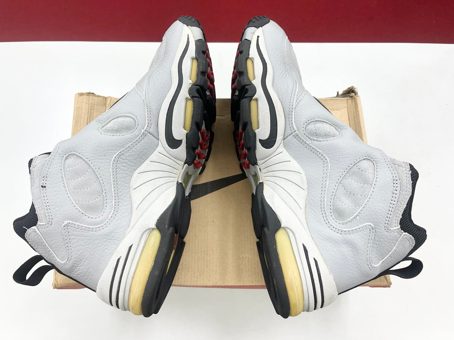 SZ 13 Men.     1998 Nike Air Griffey Max 3.