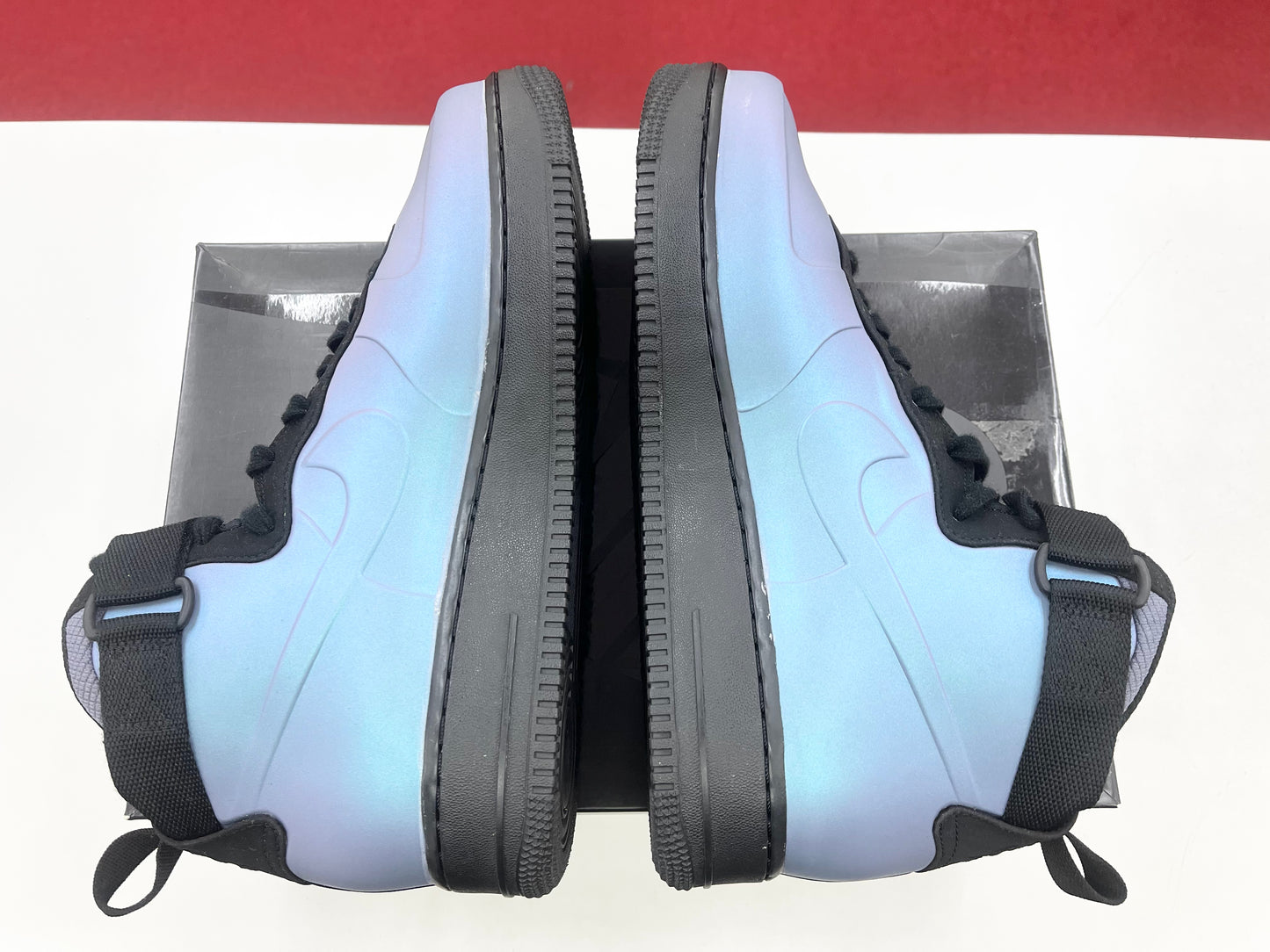 SZ 9.5 Men.      2018 Nike AF 1 Foamposite Cup Lt Carbon.