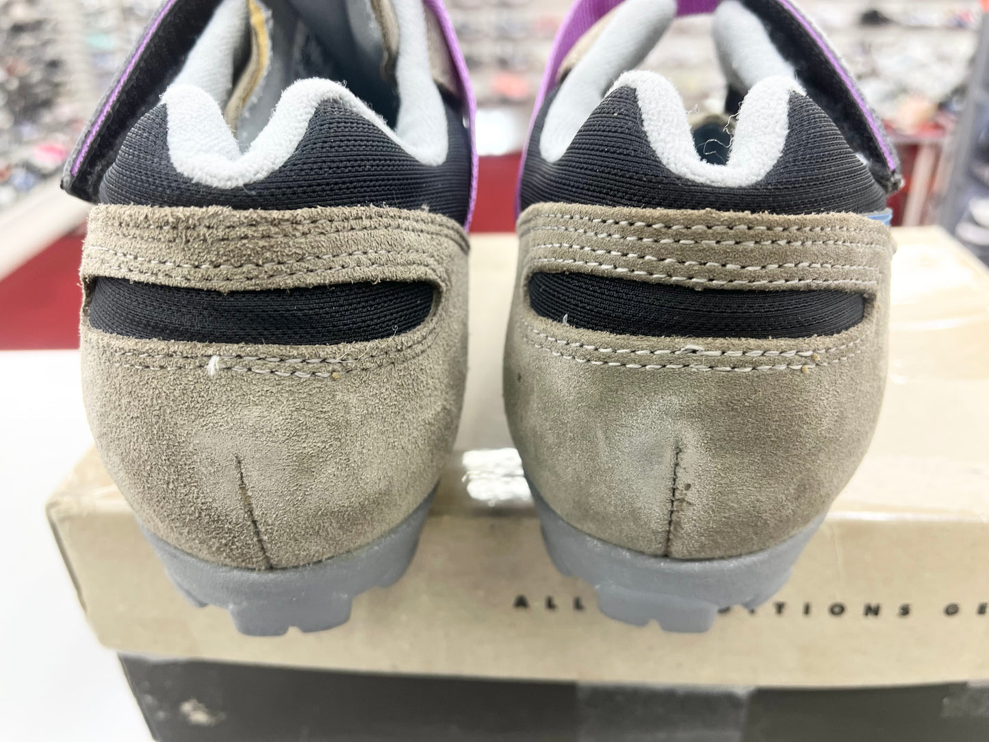 SZ 12 Nike Nguba ACG