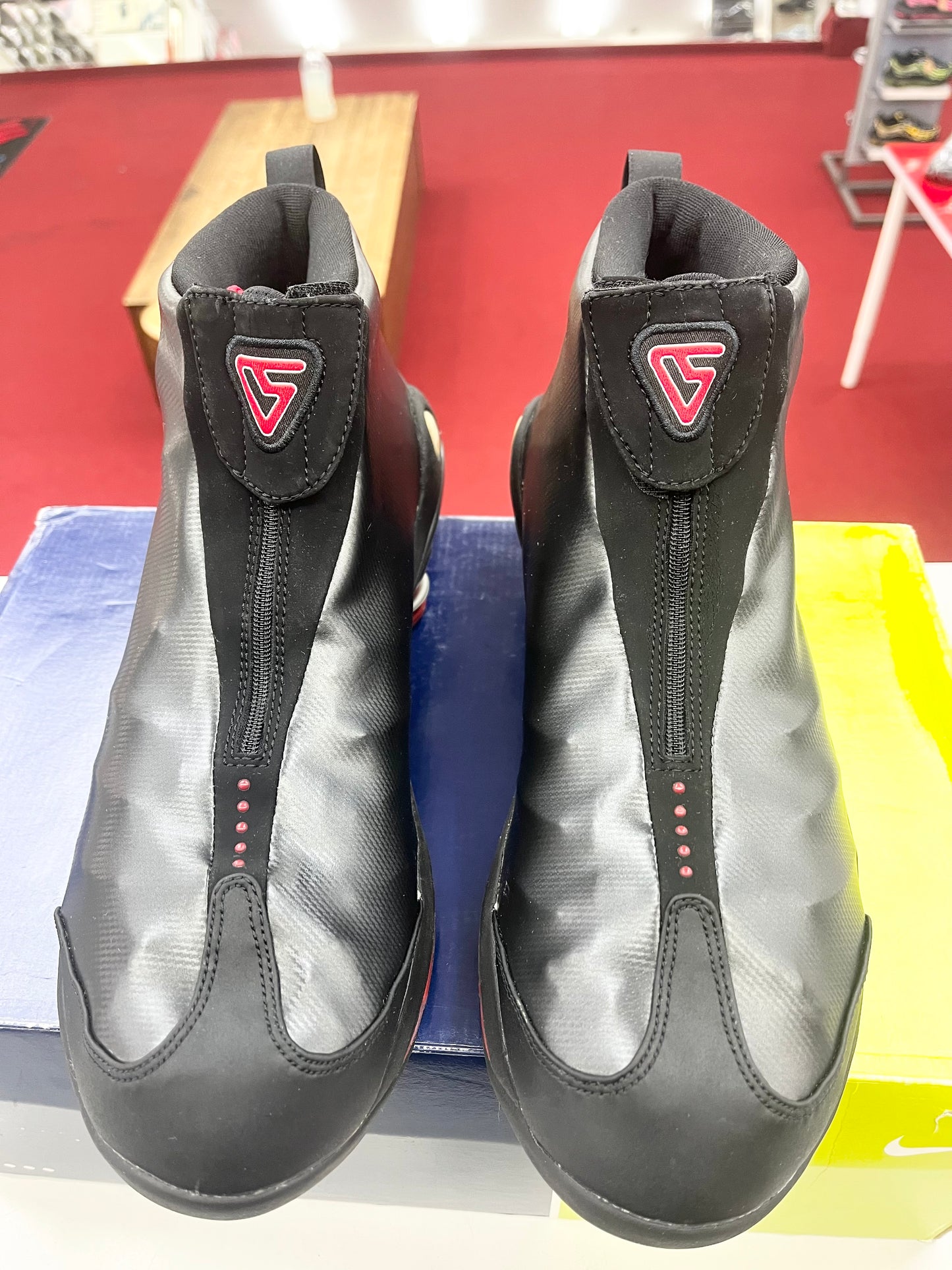Size 13 Men.    2001 Nike Shox Vince Carter.