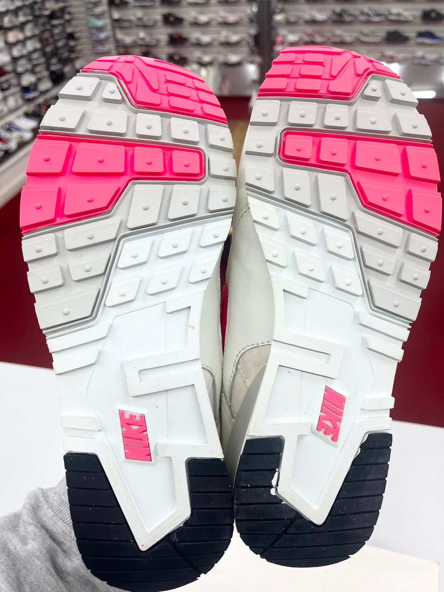 SZ 9 Women/ 7.5 Men.      1991 Women Nike Tech Trainer.