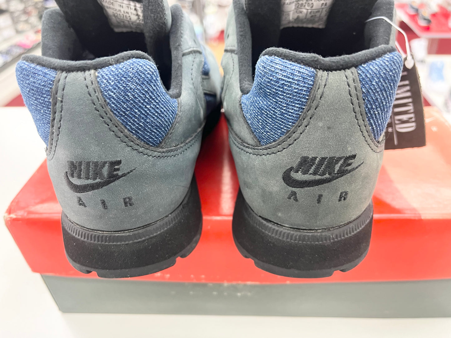 SZ 7 Men.   1992 Nike Air Attitude Denim.