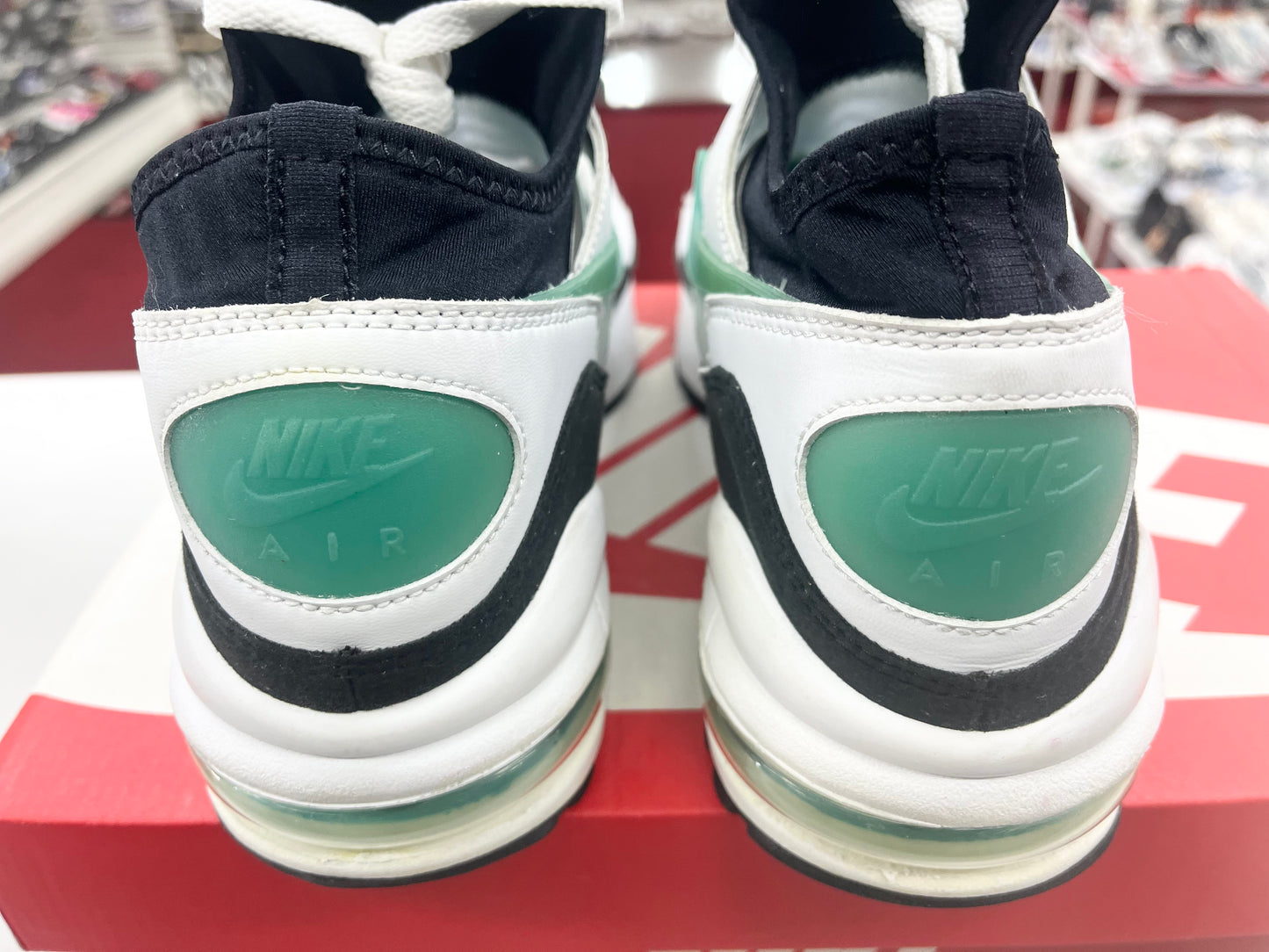 SZ 10 Men.     2017 Nike Air Max 93 Dusty Cactus.