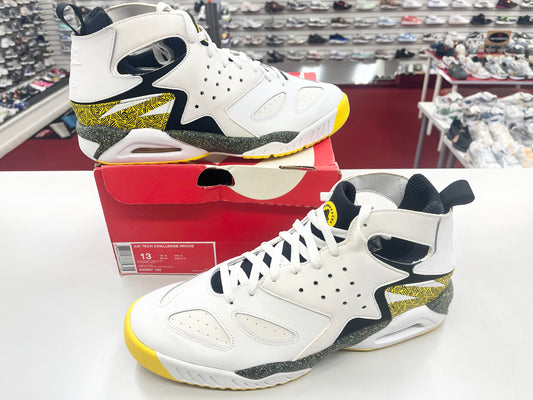 SZ 13 Men.    2013 Nike Air Tech Challenge Huarache.