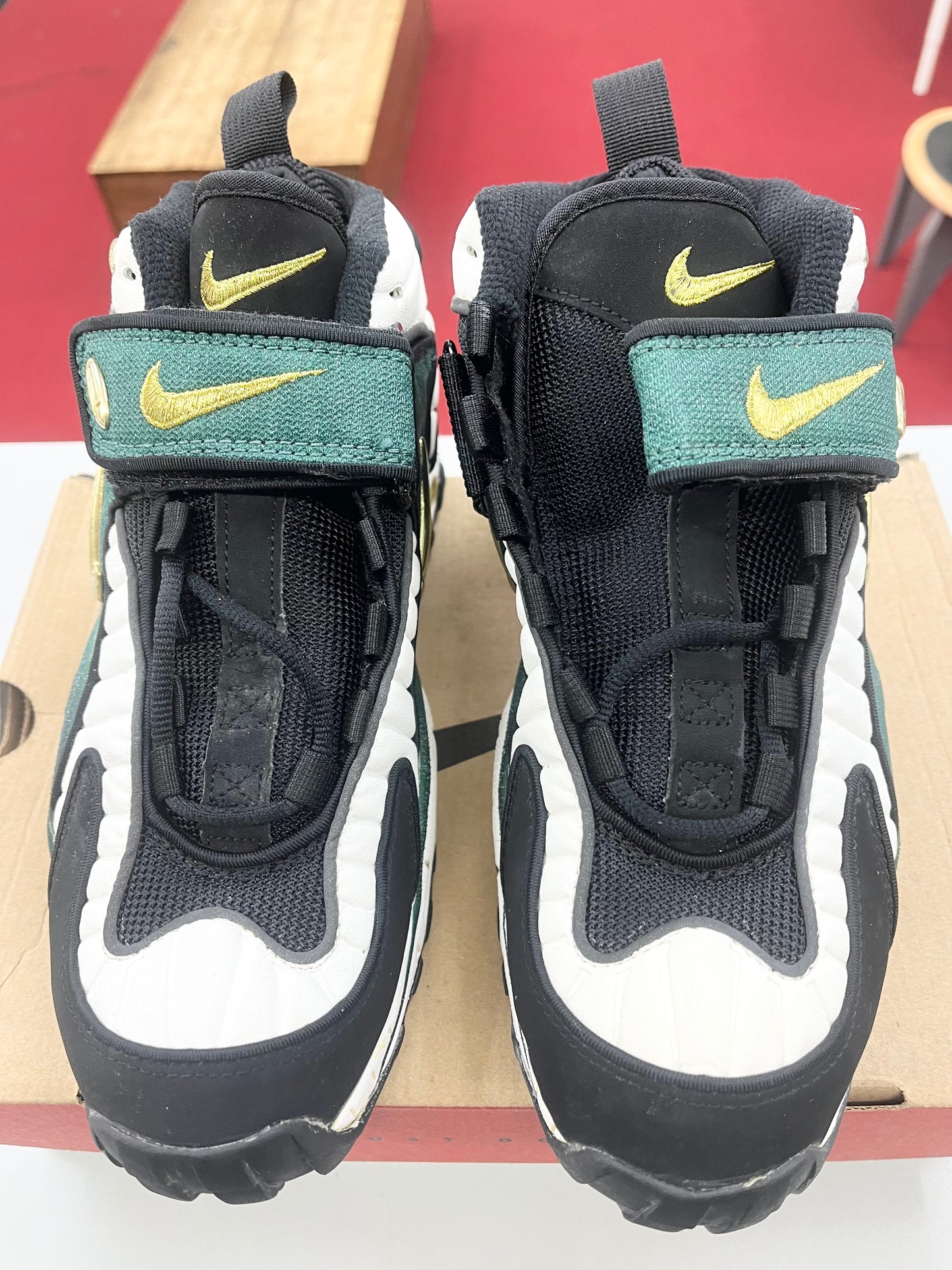 1997 Nike Air Cover Max Pine Green.