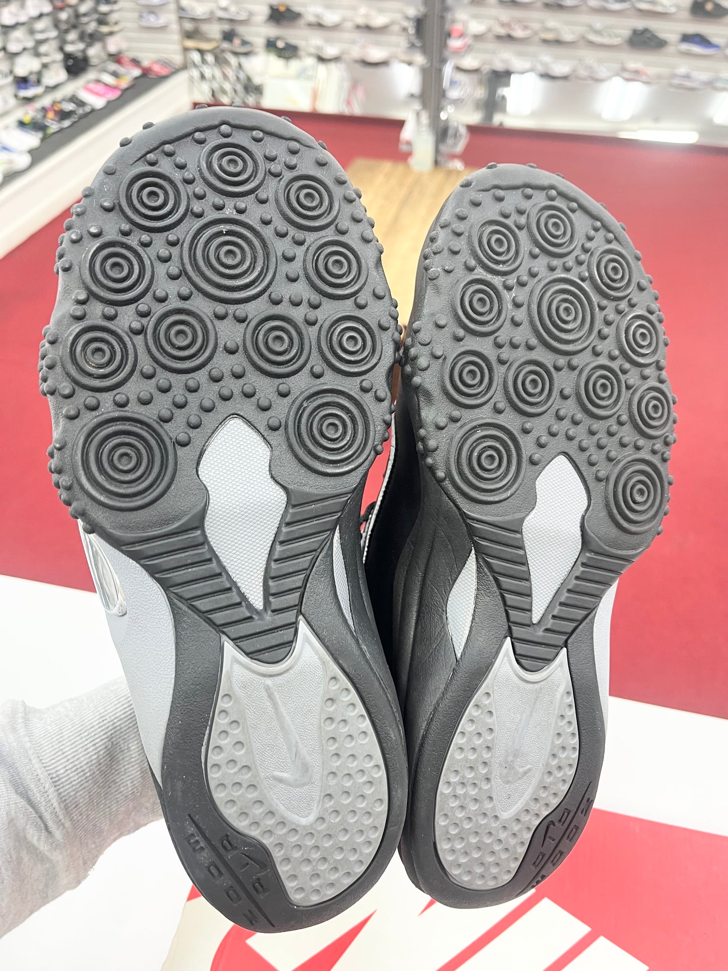 SZ 11 Men Preowned Nike Air Zoom Flight Five B Jason Kidd.