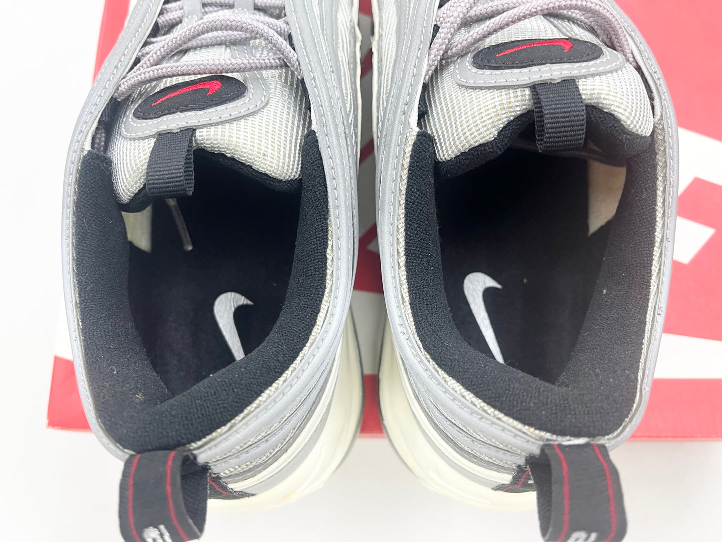 SZ 12 Men.      2017 Nike Air Max 97 Silver Bullets.