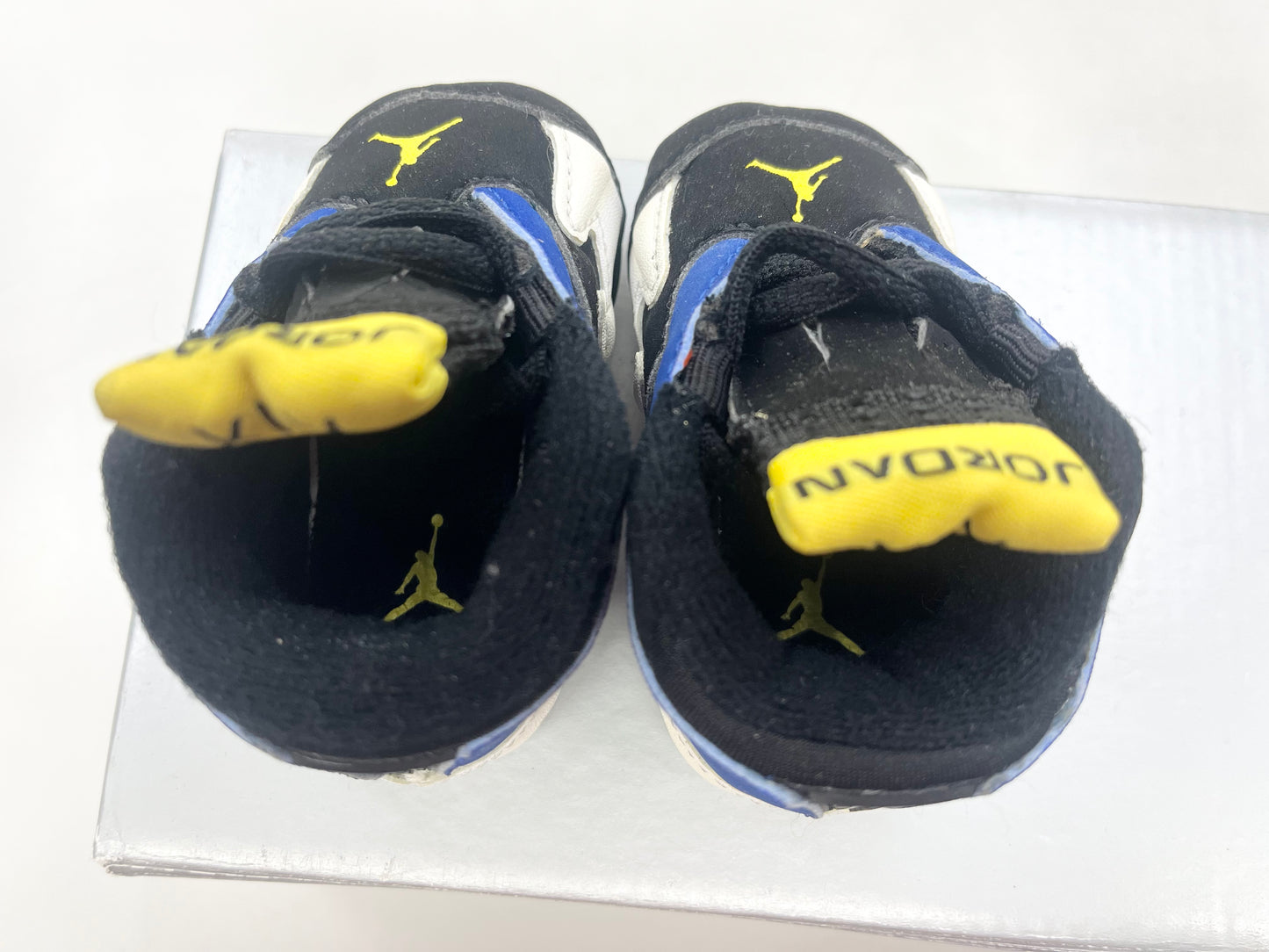 SZ 0C.      1999 Baby Jordan XIV Laney.