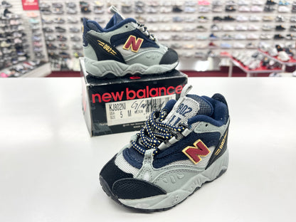 SZ 5C.     Baby New Balance 802.