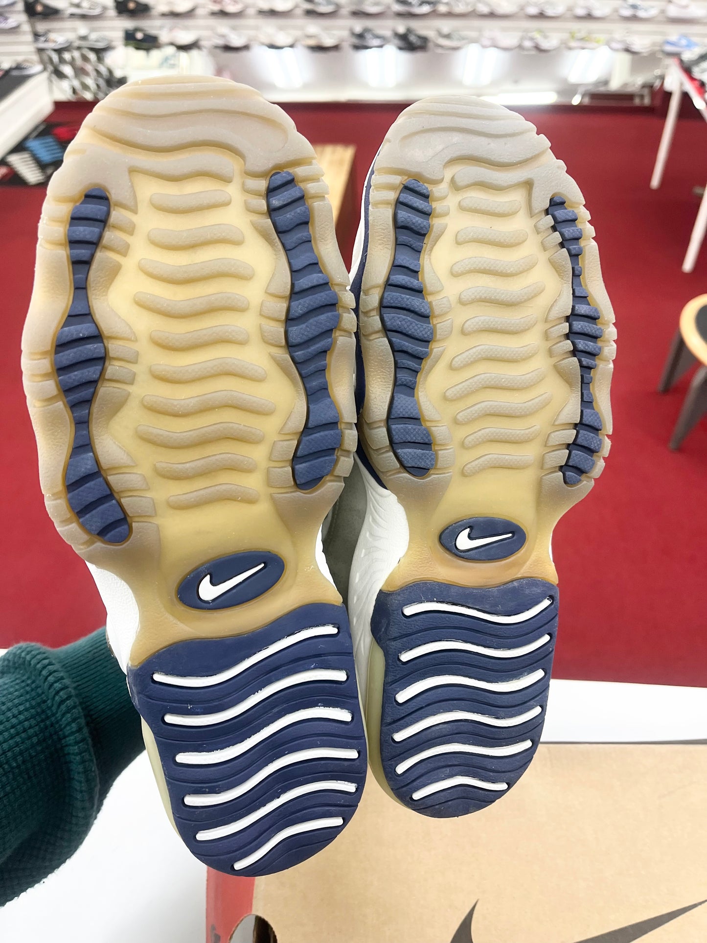 1997 Nike Diamond Turf 5 Deion Sanders.