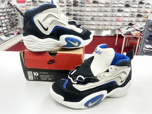 SZ 10 Men.    1996 Nike Air Maestro Royals.