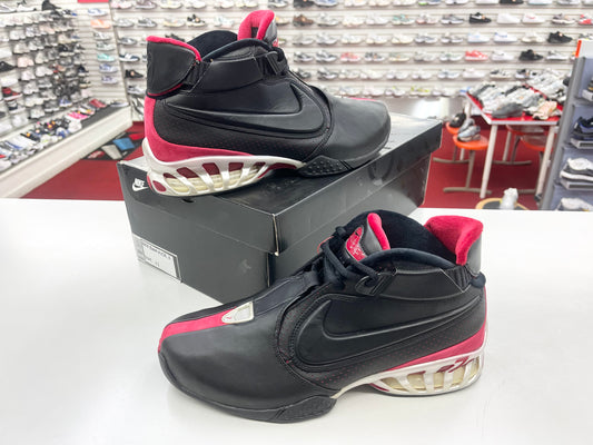 Size 11 Men.   2005 Nike Zoom Vick 2 OG.