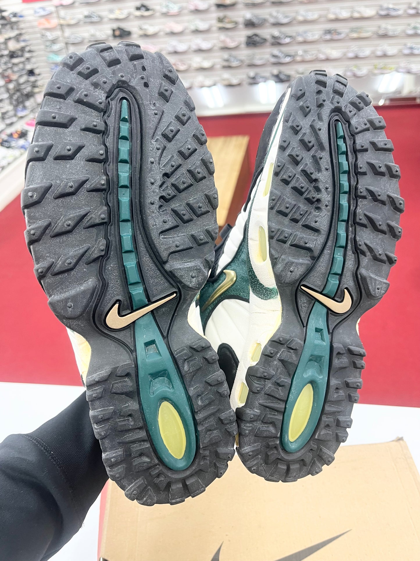 1997 Nike Air Cover Max Pine Green.