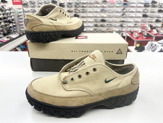 1995 Nike Zion ACG Sand Dark Pine.