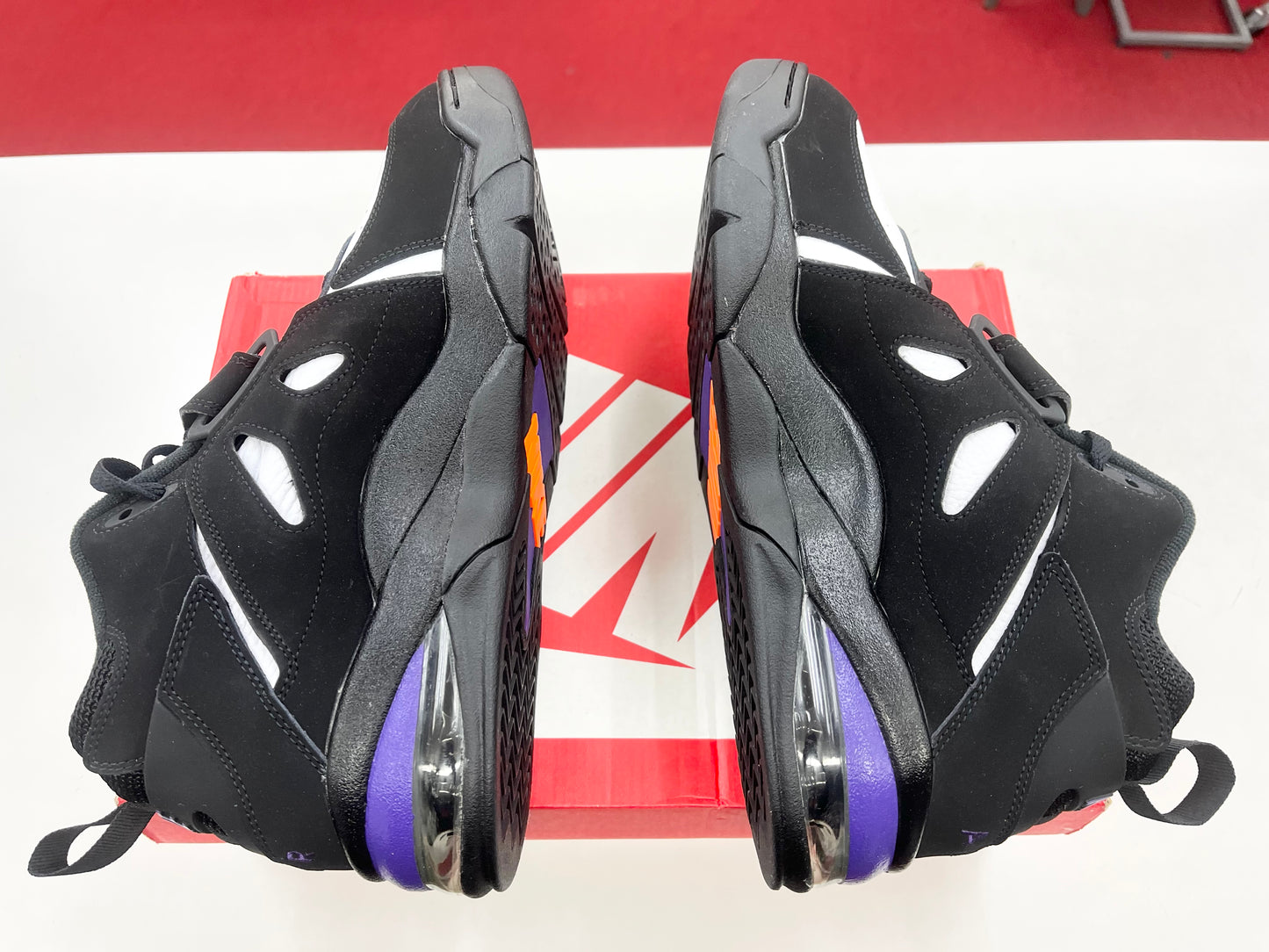 SZ 10 Men.     2019 Nike Air Force Charles Barkley.