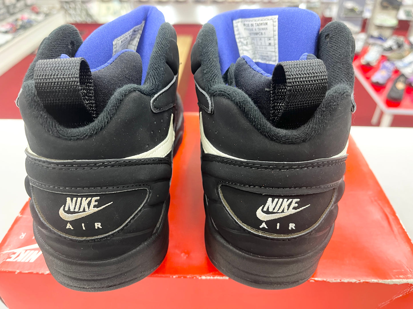 Size 8 Men.      1993 Nike Air Maestro Lapis.
