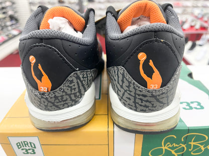 SZ: 13C    2008 Kids Sketchers Larry Bird Defense shoes.