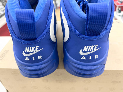 SZ 10 Men.      2012 Nike Air Way Up hyper Blue.