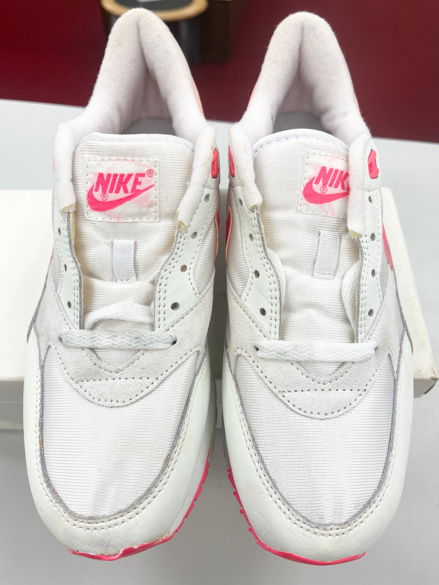 SZ 9 Women/ 7.5 Men.      1991 Women Nike Tech Trainer.