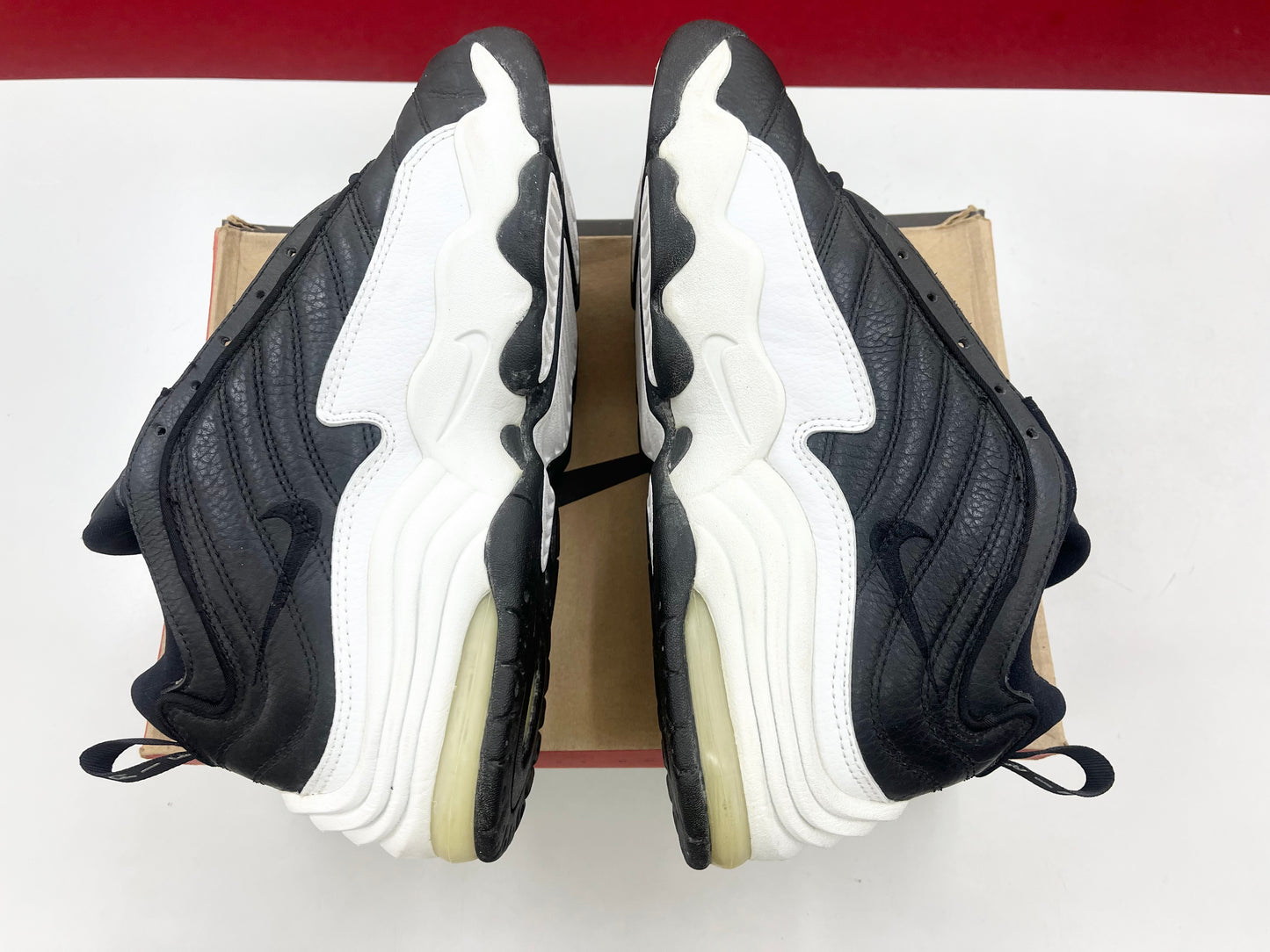 SZ 11.5 Men.      1997 Nike Air Zoomax Uptempo 3.0