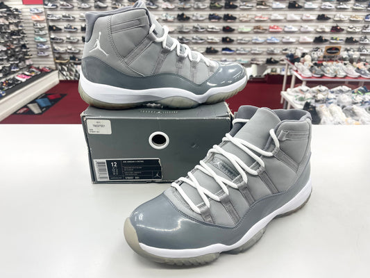SZ 12 Men.  2010 Jordan XI Cool Grey.