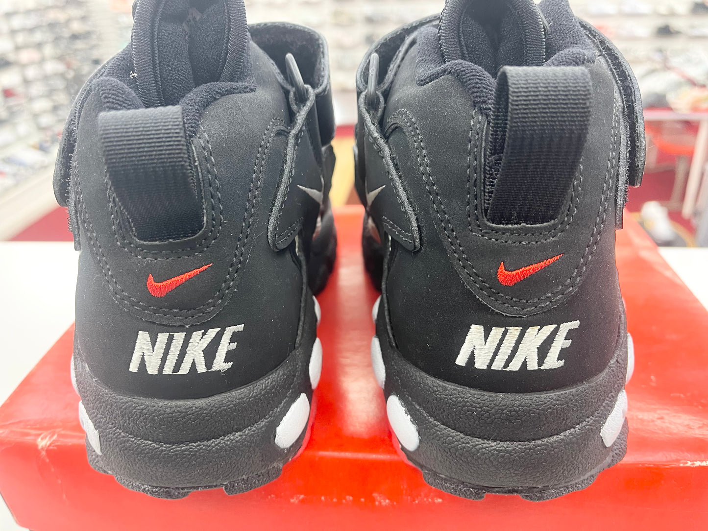 1995 Nike Air Fly Mid.