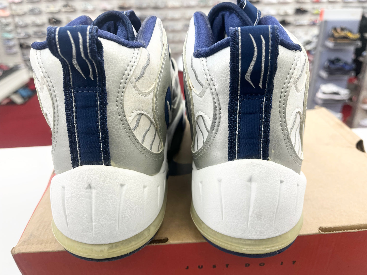 1997 Nike Diamond Turf 5 Deion Sanders.